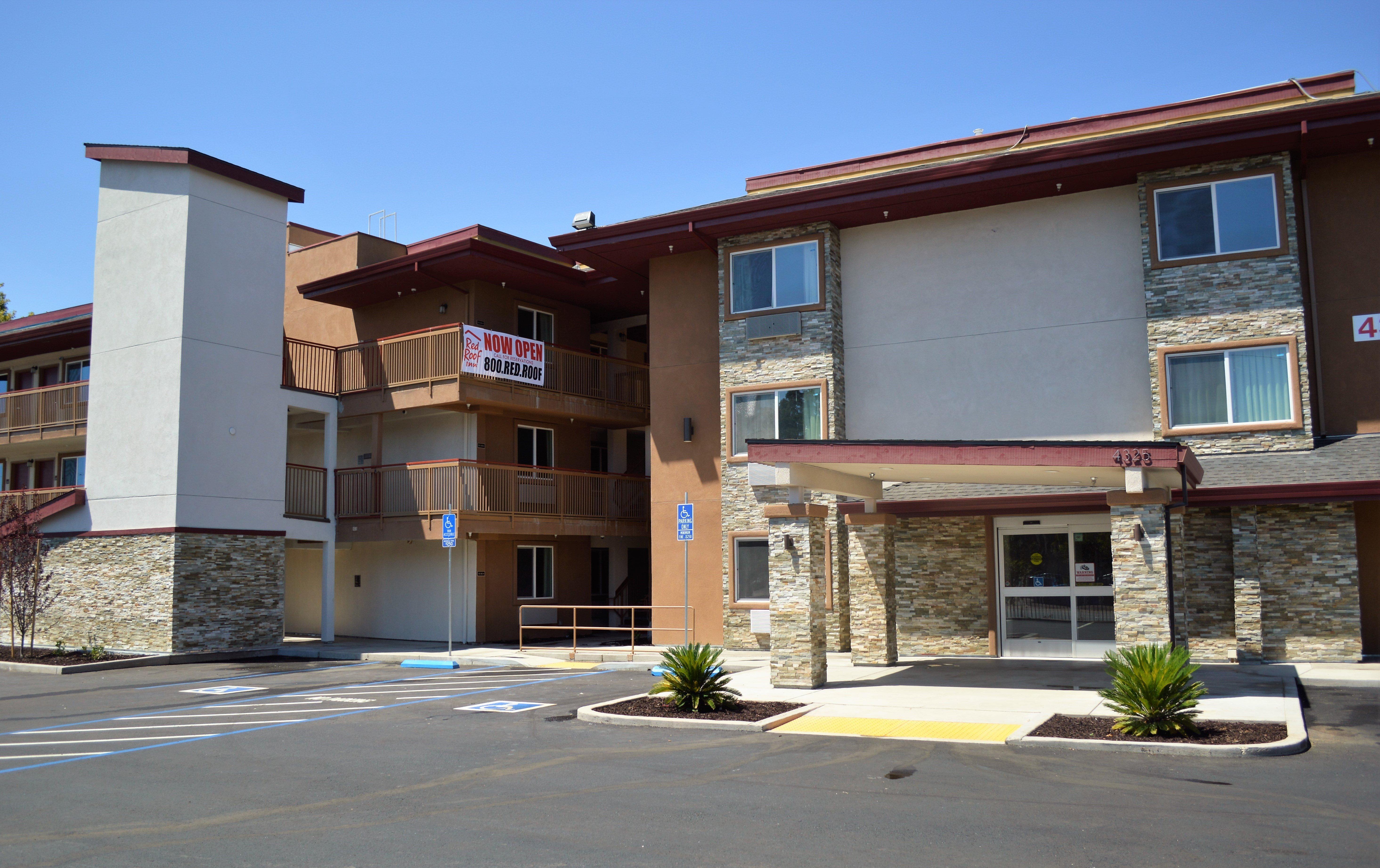 Red Roof Inn & Suites Sacramento North North Highlands Ngoại thất bức ảnh